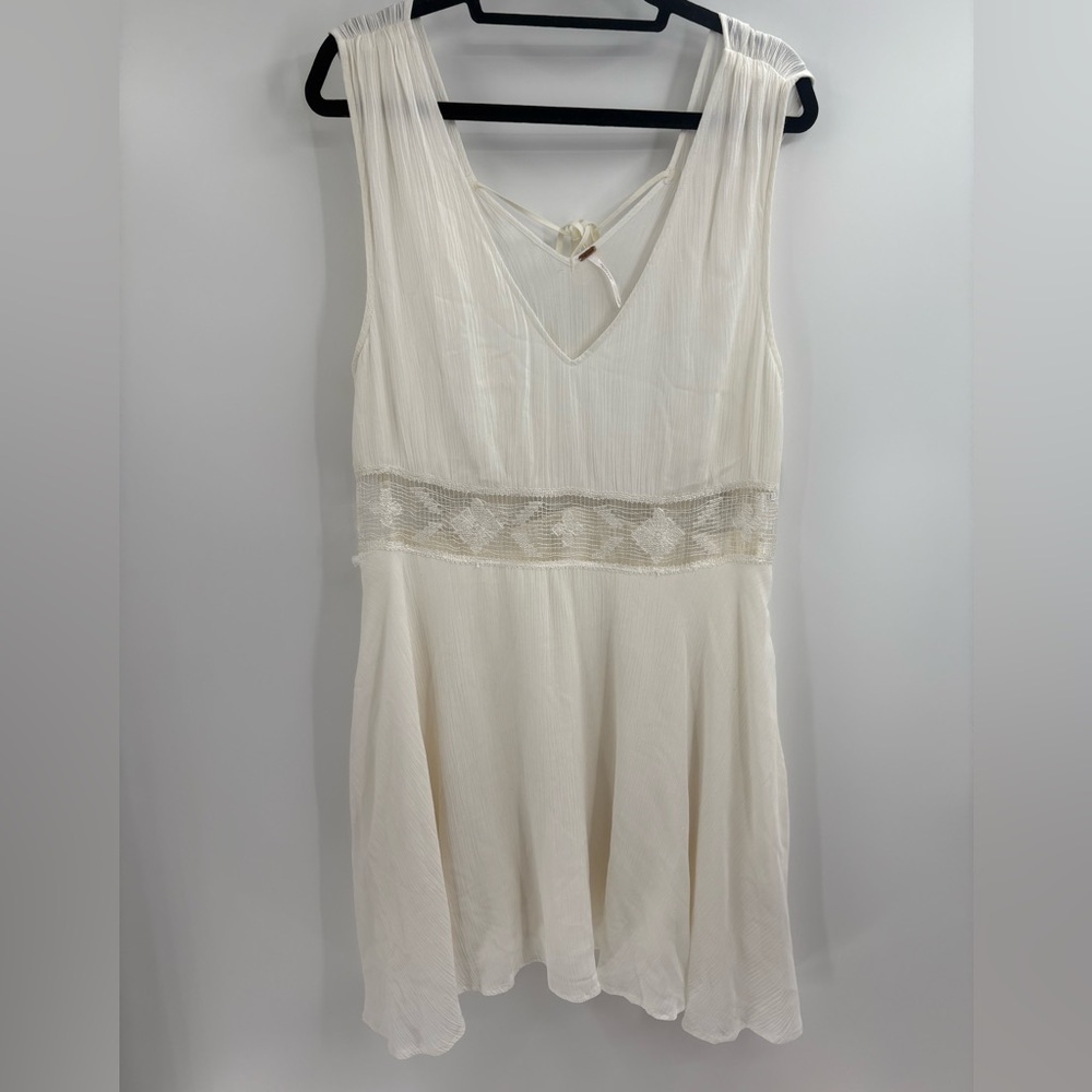 Free People Summer Feeling White Embroidered Ivory Cream Dress Size Large NWT